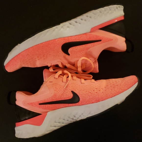 nike odyssey react orange
